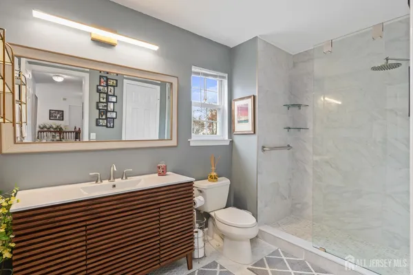 $1,288,000 | 2 Kristen Court, Old Bridge, NJ 07747