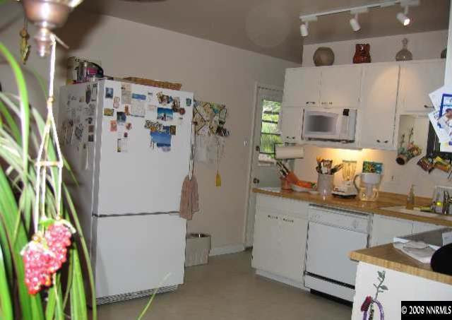 3210 Sandra Drive Reno, NV 89503 - Photo 3 of 9 Photo 3