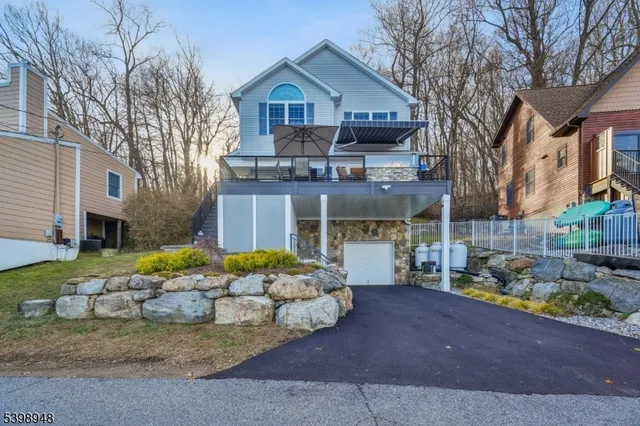 $949,900 | 305 Kingsland Road, Landing, NJ 07850