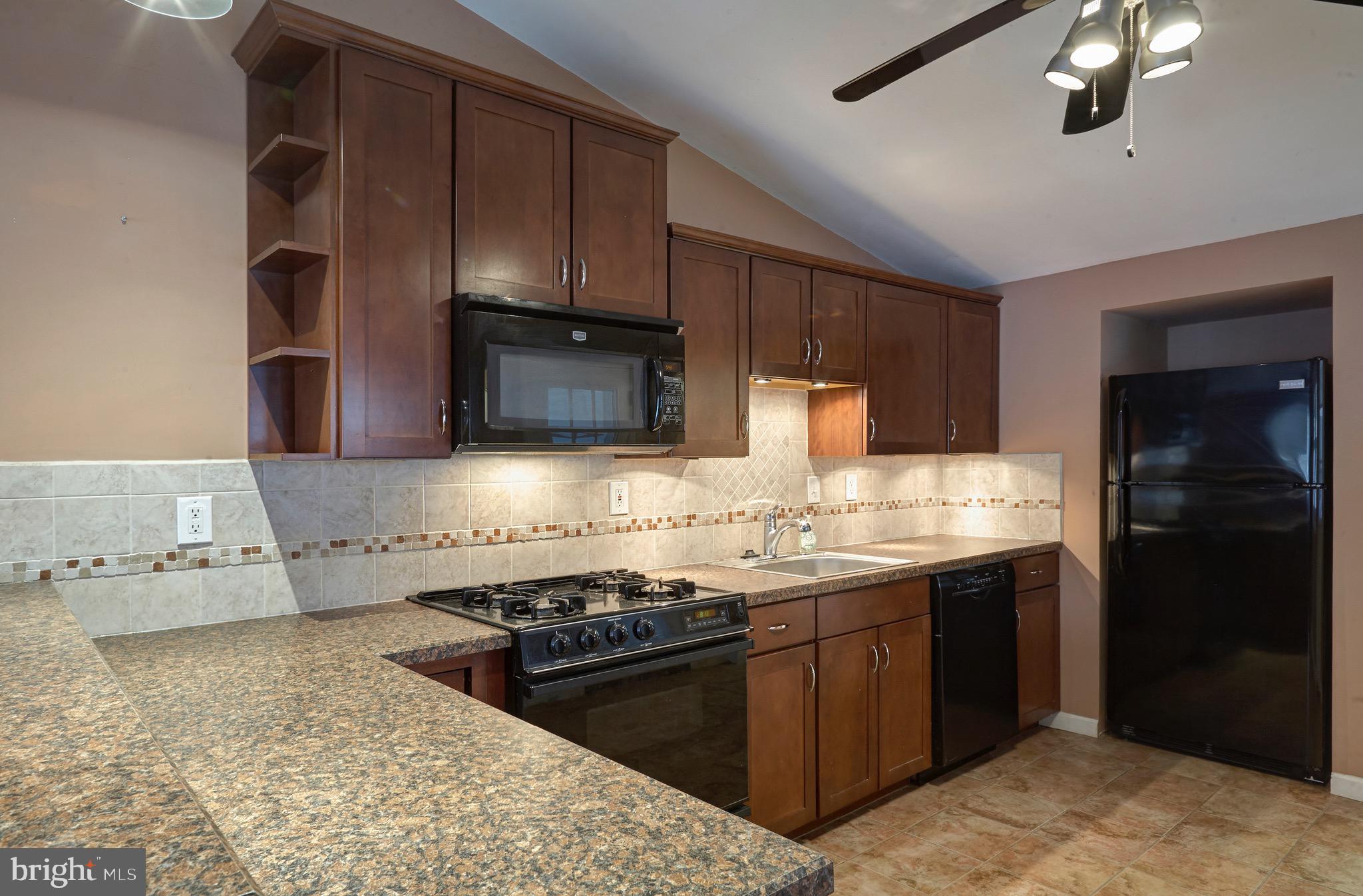 27 Avon Place Maple Shade, NJ 08052 - Photo 14 of 27 Gallery Image 14