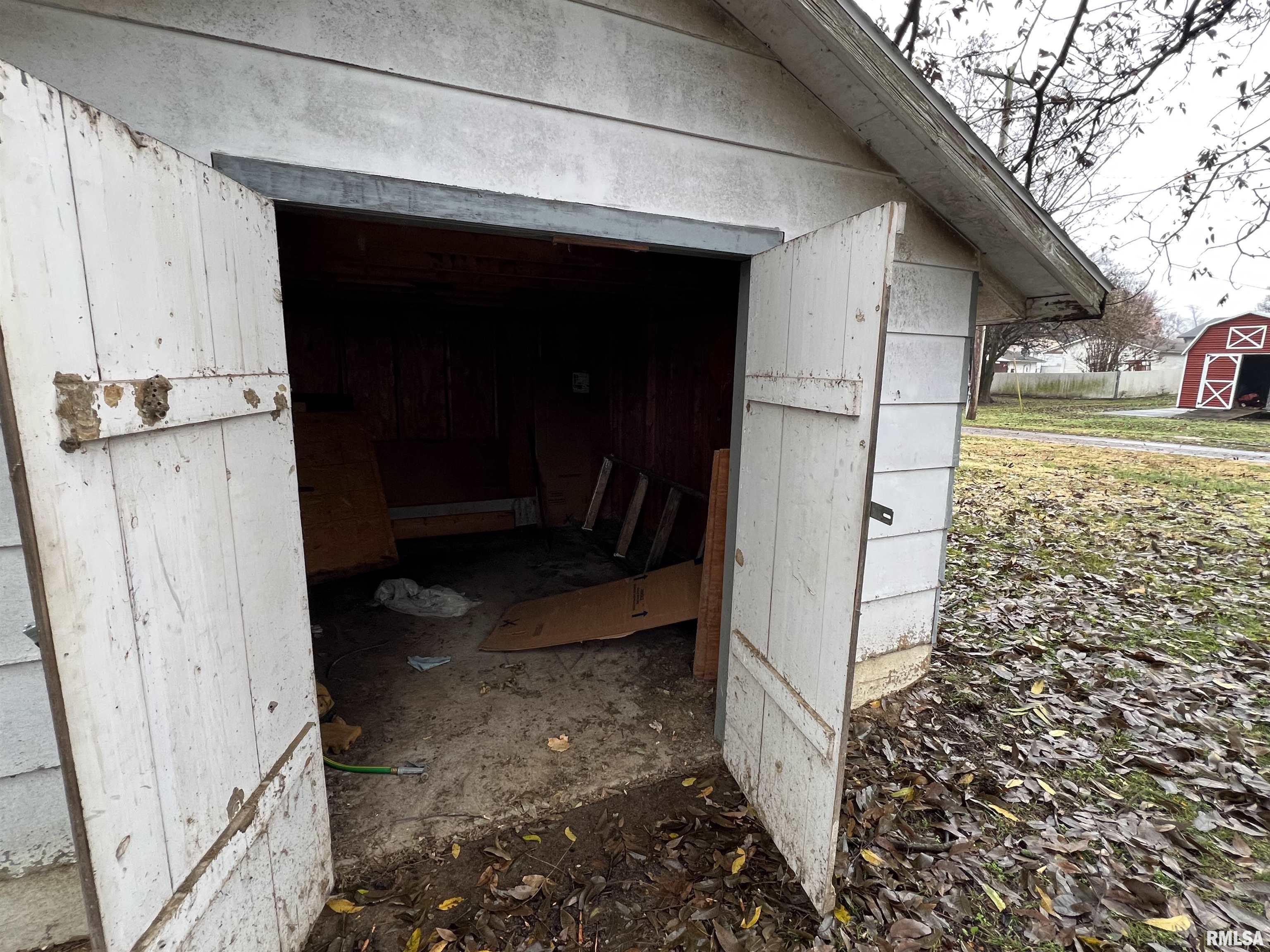 174 East Wilson Avenue Shawneetown, IL 62984 - Photo 11 of 22