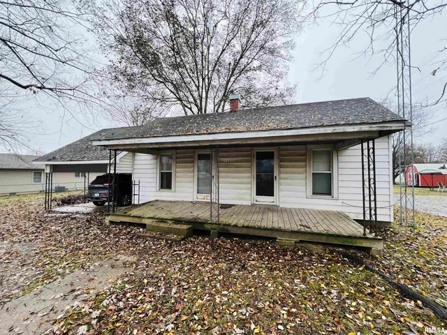 $32,000 | 174 East Wilson Avenue, Shawneetown, IL 62984