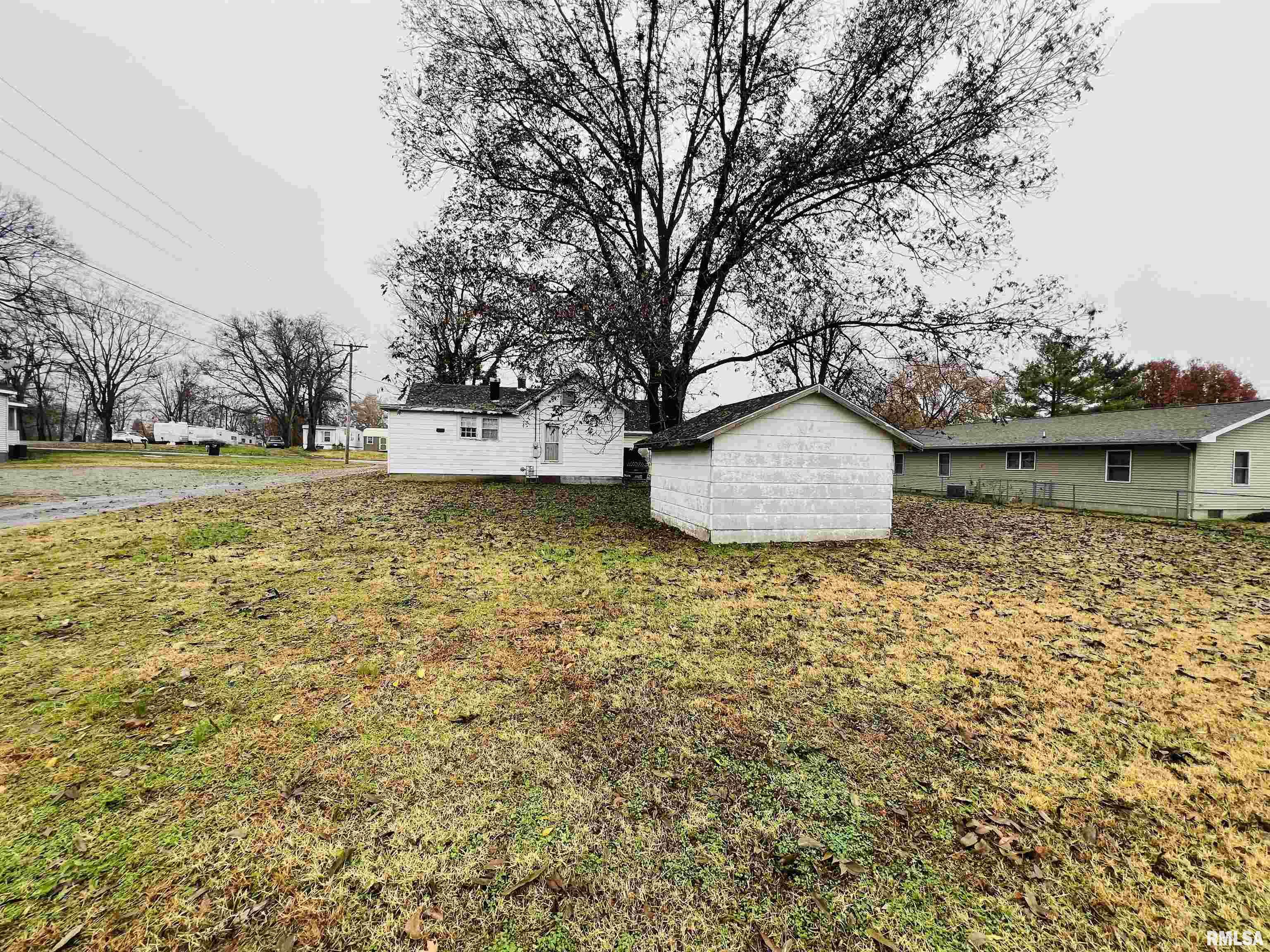 174 East Wilson Avenue Shawneetown, IL 62984 - Photo 6 of 22