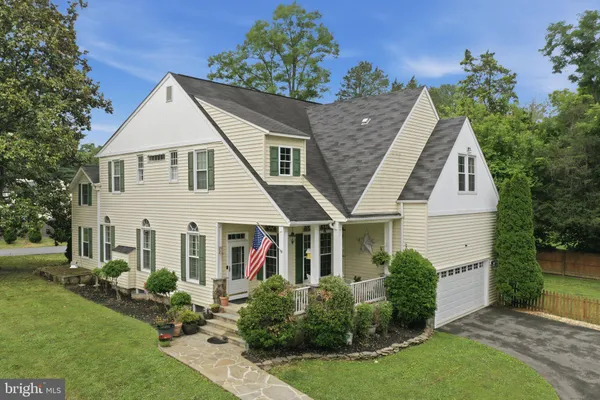 $1,149,000 | 232 Maryland Avenue, Hamilton, VA 20158