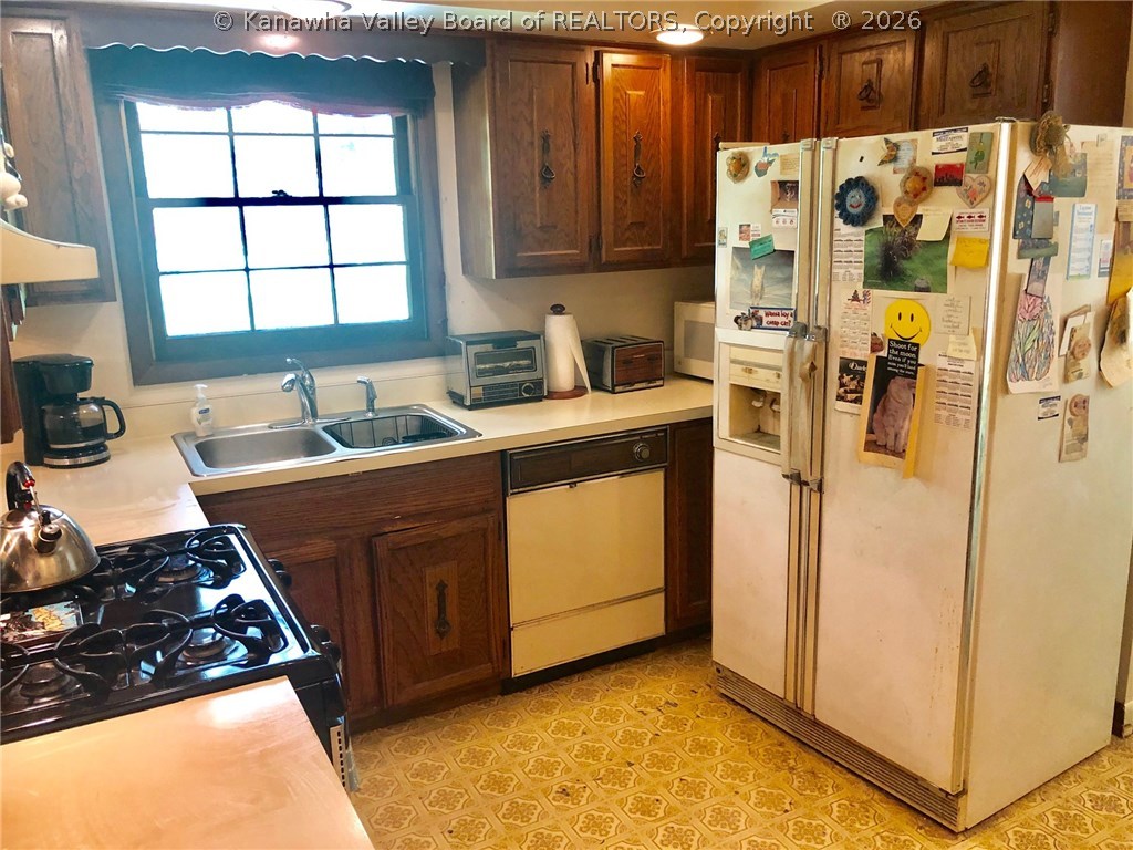 4639 Lower Falls Road St. Albans, WV 25177 - Photo 7 of 21 Gallery Image 7