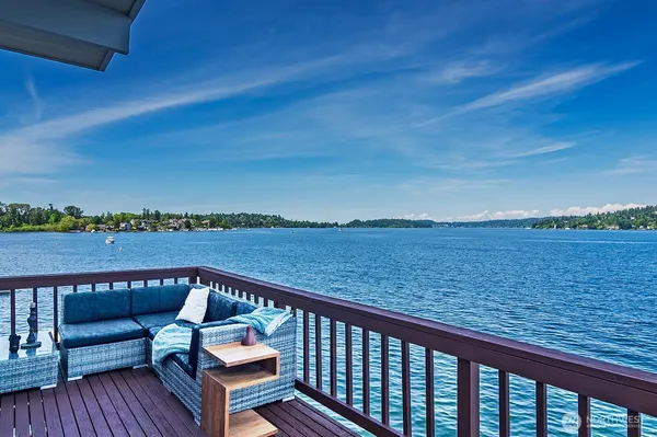 $1,999,950 | 9620 Rainier Avenue South, Seattle, WA 98118