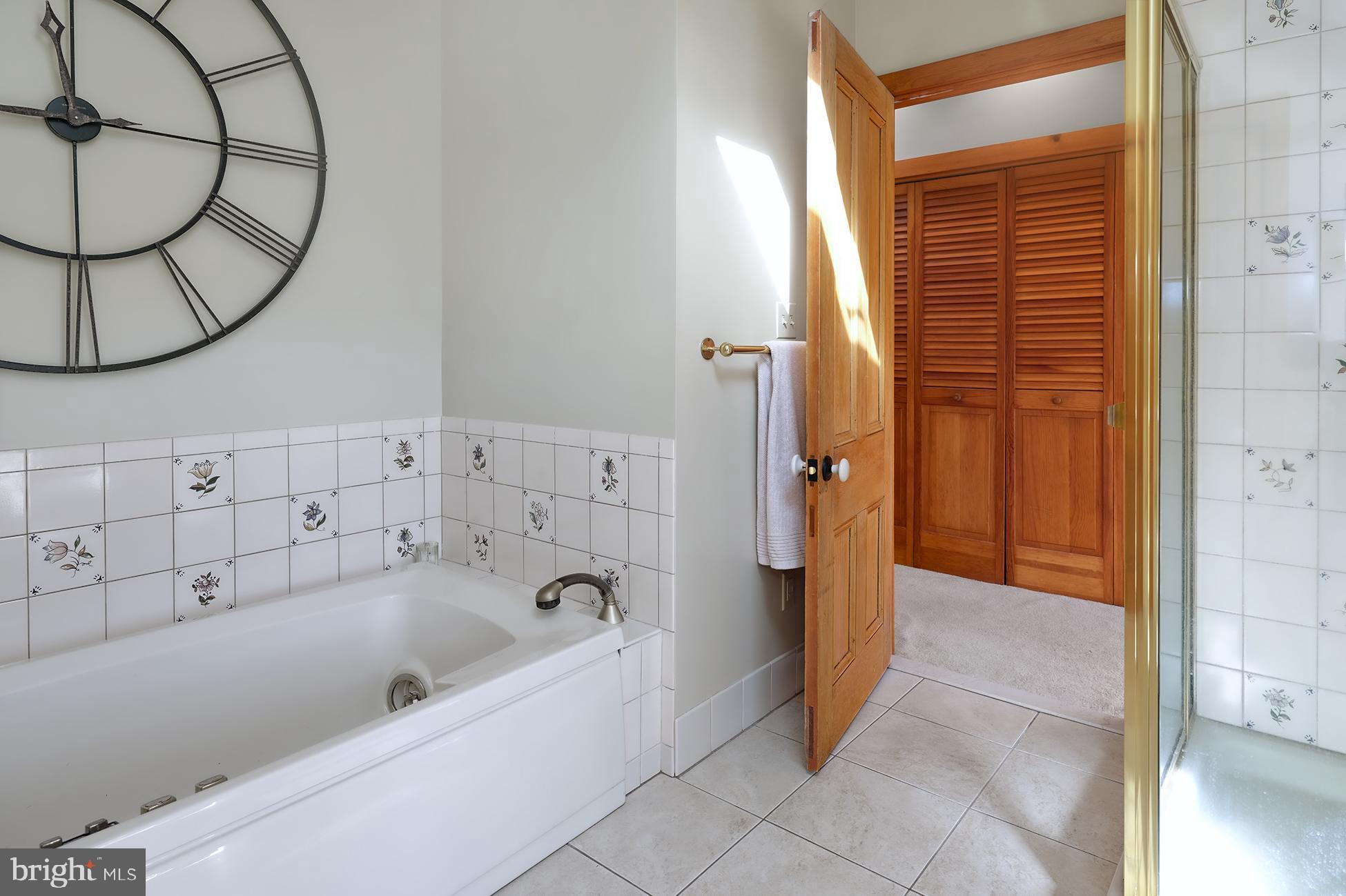 1094 Barley Sheaf Road Flemington, NJ 08822 - Photo 17 of 39