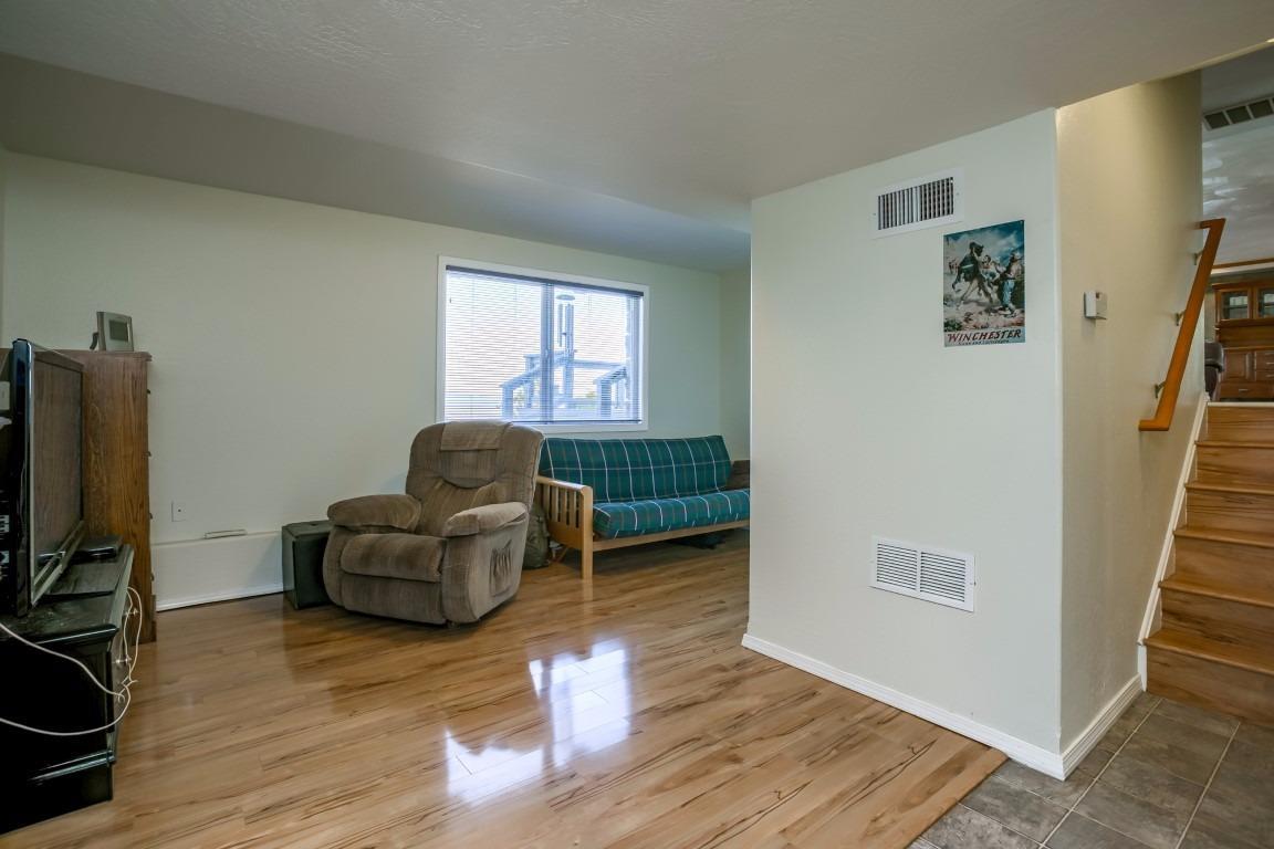 3700 North Roxy Drive Medford, OR 97504 - Photo 11 of 24 Additional Photo