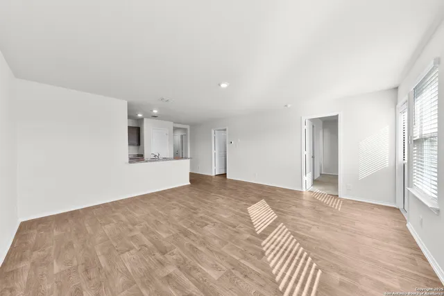 $1,575 | 104 Black Scoter, San Antonio, TX 78253