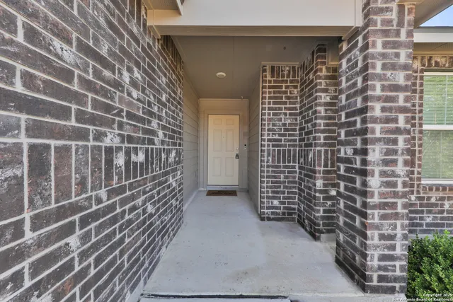 $1,575 | 104 Black Scoter, San Antonio, TX 78253