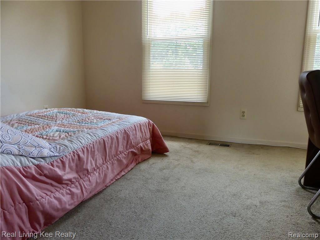 342 Whitney Drive Rochester Hills, MI 48307 - Photo 24 of 28