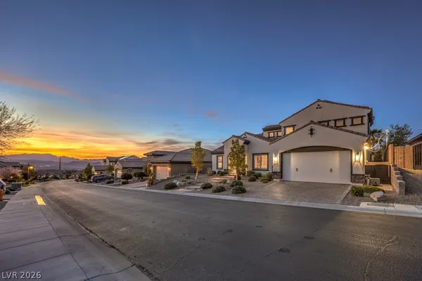 $1,199,900 | 2440 Chateau Napoleon Drive, Henderson, NV 89044