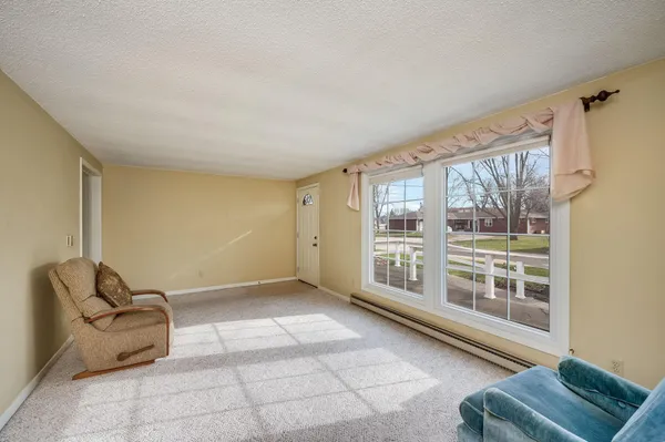 $99,000 | 103 7th Street North, Swea City, IA 50590
