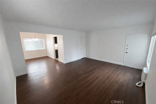 $2,495 | 11441 Oxnard Street, Unit 6, North Hollywood, CA 91606
