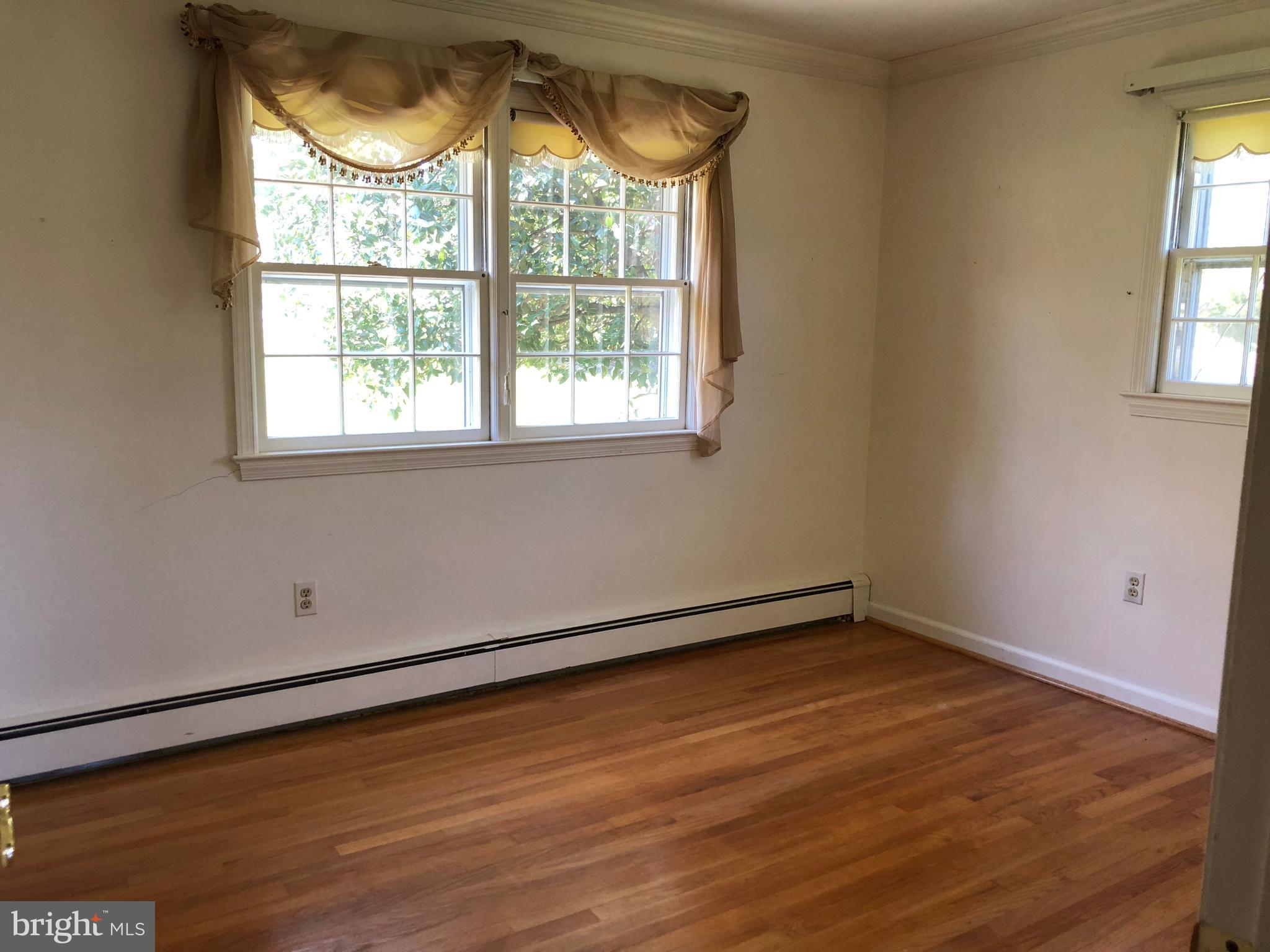 1023 Utterback Store Road Great Falls, VA 22066 - Photo 11 of 28 Bedroom (Master)