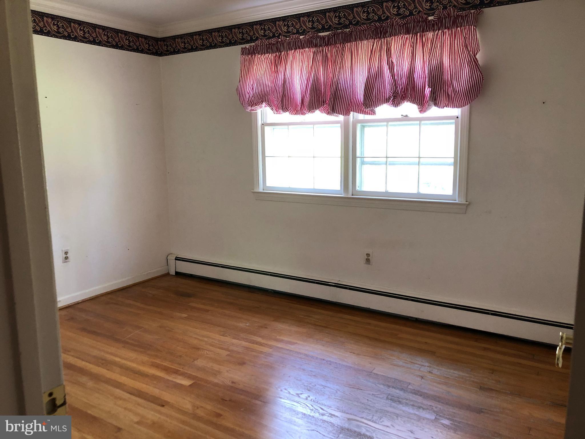 1023 Utterback Store Road Great Falls, VA 22066 - Photo 12 of 28 Bedroom