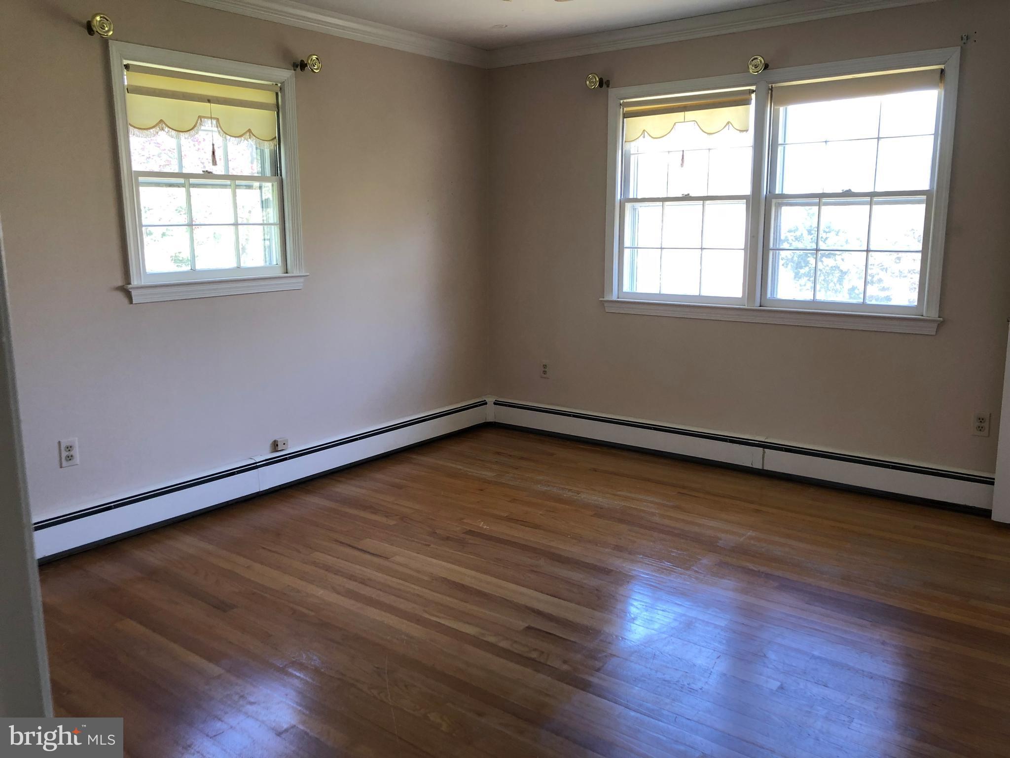 1023 Utterback Store Road Great Falls, VA 22066 - Photo 13 of 28 Bedroom (Master)