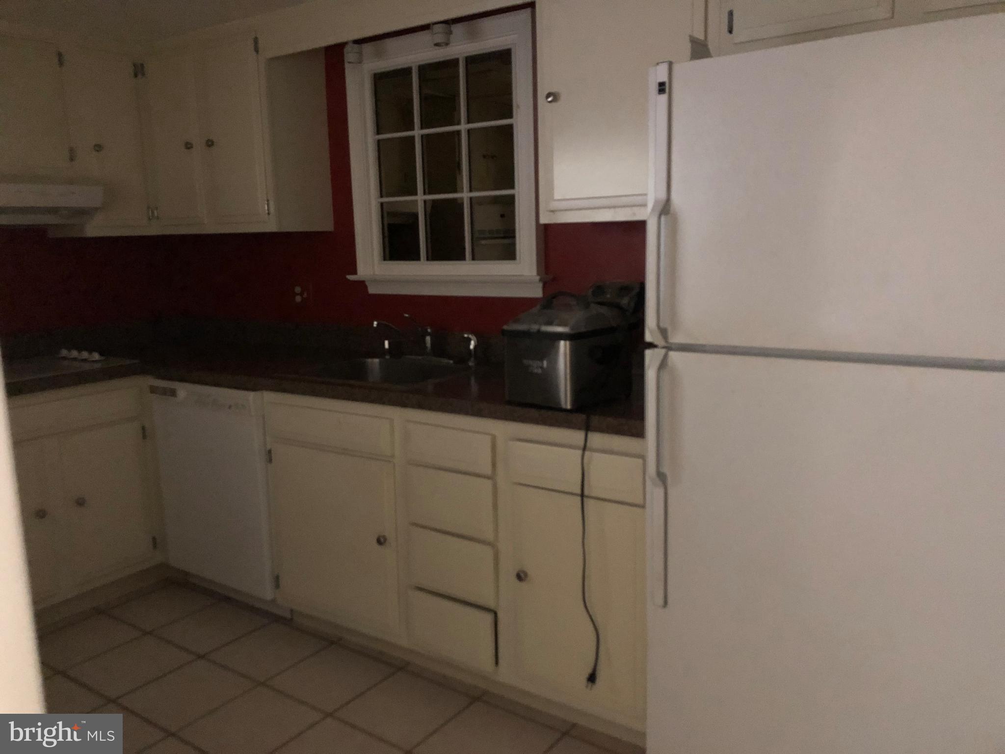 1023 Utterback Store Road Great Falls, VA 22066 - Photo 28 of 28 kitchen