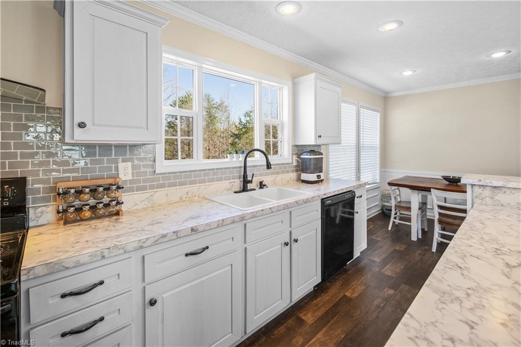 1020 Kayla Ridge Road Walnut Cove, NC 27052 - Photo 10 of 36 Gallery Image 10