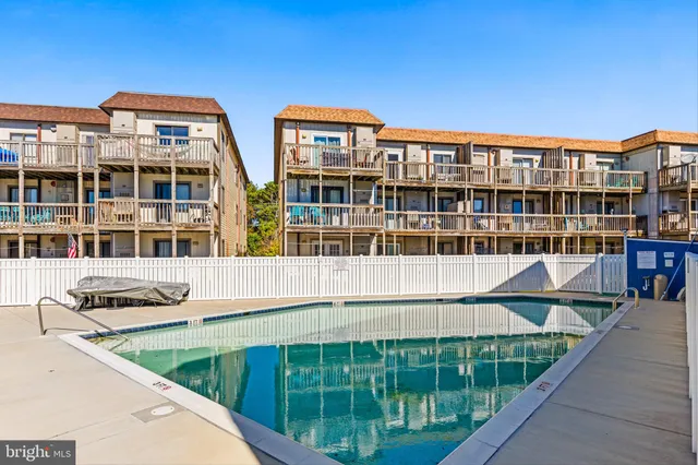$249,900 | 14401 Tunnel Avenue, Unit 263, Ocean City, MD 21842