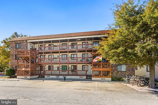 $249,900 | 14401 Tunnel Avenue, Unit 263, Ocean City, MD 21842