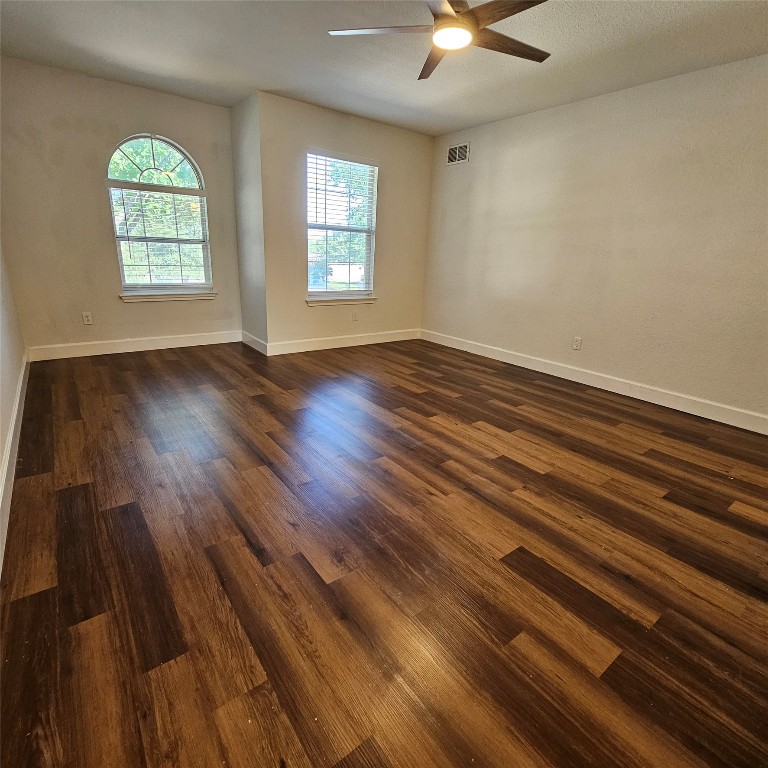 109 Sydney's Way Buda, TX 78610 - Photo 17 of 35