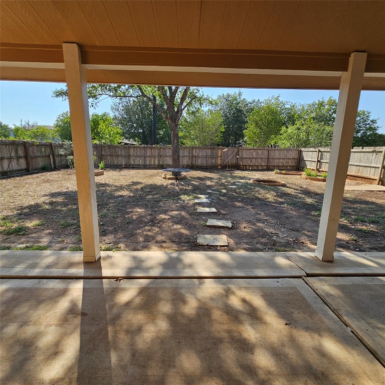 109 Sydney's Way Buda, TX 78610 - Photo 34 of 35