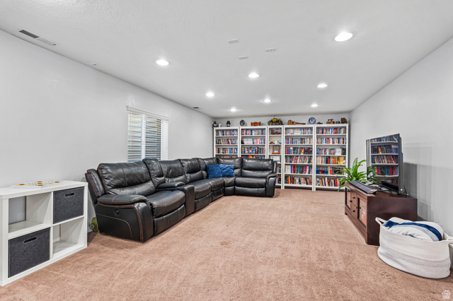7092 Cherokee Street Eagle Mountain, UT 84005 - Photo 14 of 27 Spacious room featuring neutral