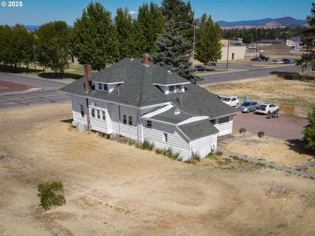 $324,999 | 1102 South Roosevelt Avenue, Goldendale, WA 98620