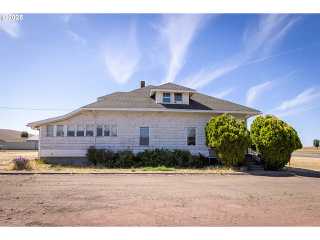 $324,999 | 1102 South Roosevelt Avenue, Goldendale, WA 98620