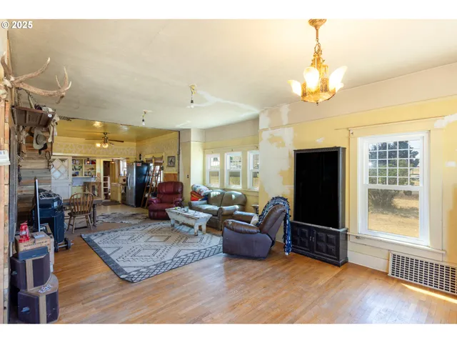 $324,999 | 1102 South Roosevelt Avenue, Goldendale, WA 98620