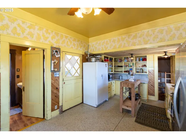 $324,999 | 1102 South Roosevelt Avenue, Goldendale, WA 98620