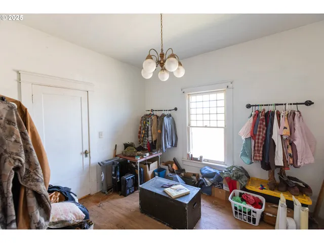 $324,999 | 1102 South Roosevelt Avenue, Goldendale, WA 98620