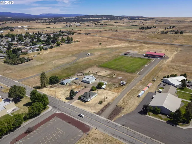 $324,999 | 1102 South Roosevelt Avenue, Goldendale, WA 98620