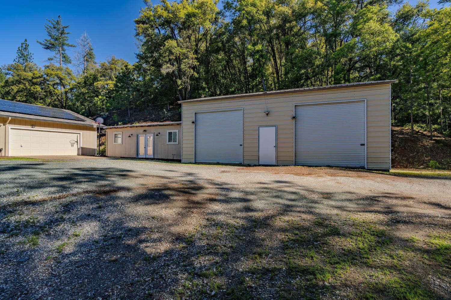 12511 Tabeaud Road Pine Grove, CA 95665 - Photo 5 of 63 Gallery Image 5
