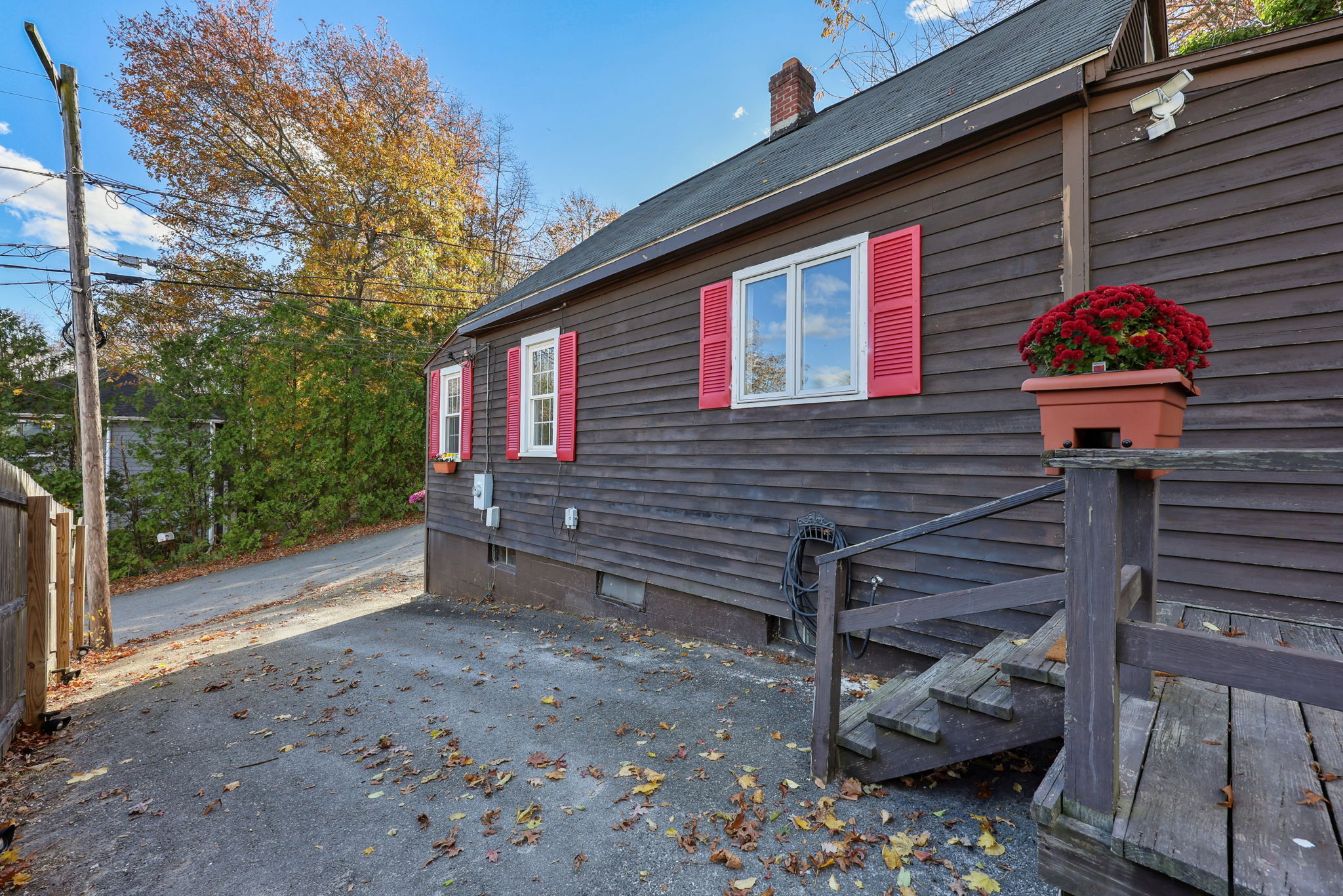 18 Lake Boulevard East Hampton, CT 06424 - Photo 23 of 31 a front view of a house with garden