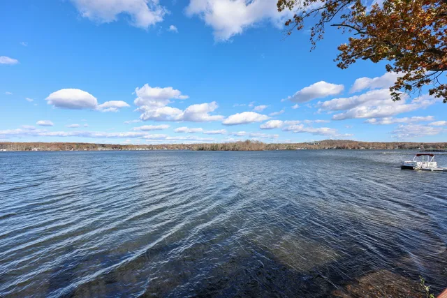 $295,000 | 18 Lake Boulevard, East Hampton, CT 06424