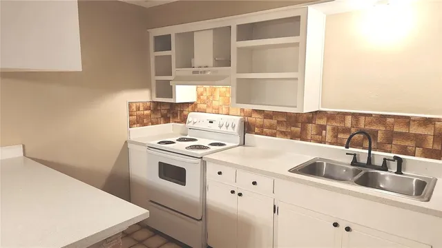 $1,770 | 10766 Emmord Loop, Corpus Christi, TX 78410