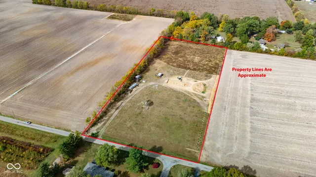 $225,000 | 3730 150th South, Chesterfield, IN 46017