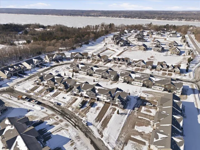 $375,000 | 1715 Southpoint Lane, Hudson, WI 54016