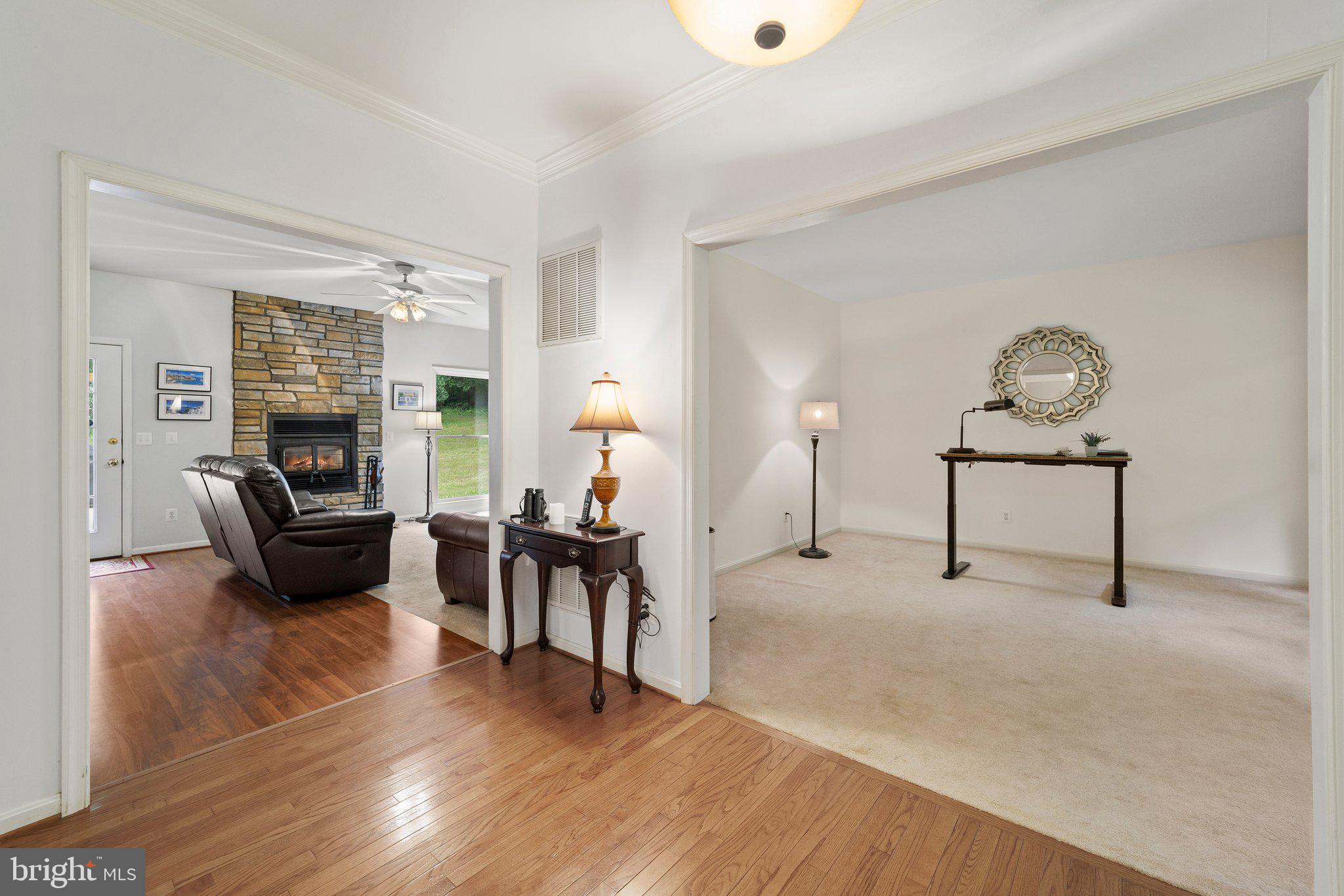 10448 Moreland Road Delaplane, VA 20144 - Photo 18 of 72 Foyer