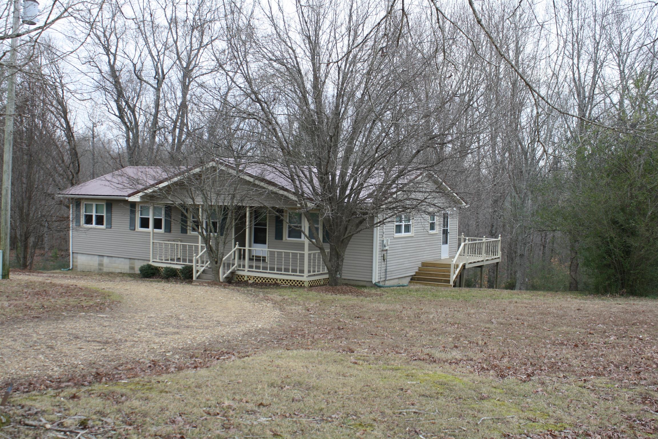 3266 Womble Ridge Road Ethridge, TN 38456 - Photo 3 of 28 Gallery Image 3
