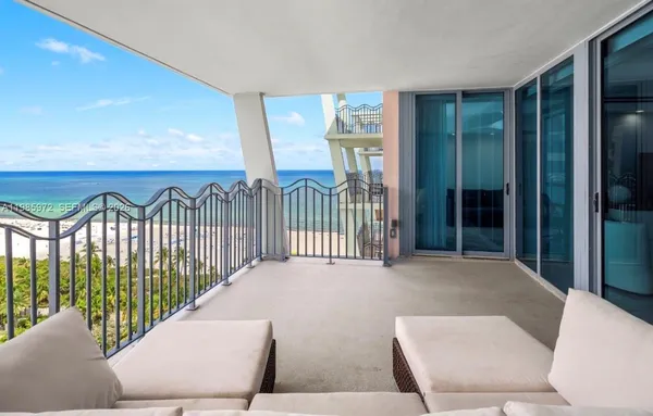 $13,000 | 1500 Ocean Drive, Unit UPH5, Miami Beach, FL 33139