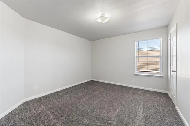 $1,800 | 188 Dodge City Trail, Newark, TX 76071