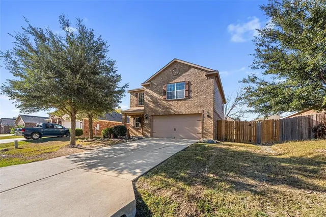 $1,800 | 188 Dodge City Trail, Newark, TX 76071