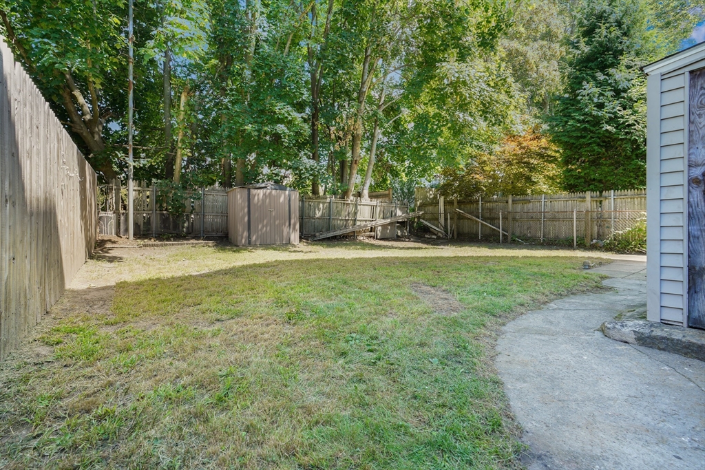 692-694 Walnut Street Fall River, MA 02720 - Photo 5 of 39 Gallery Image 5