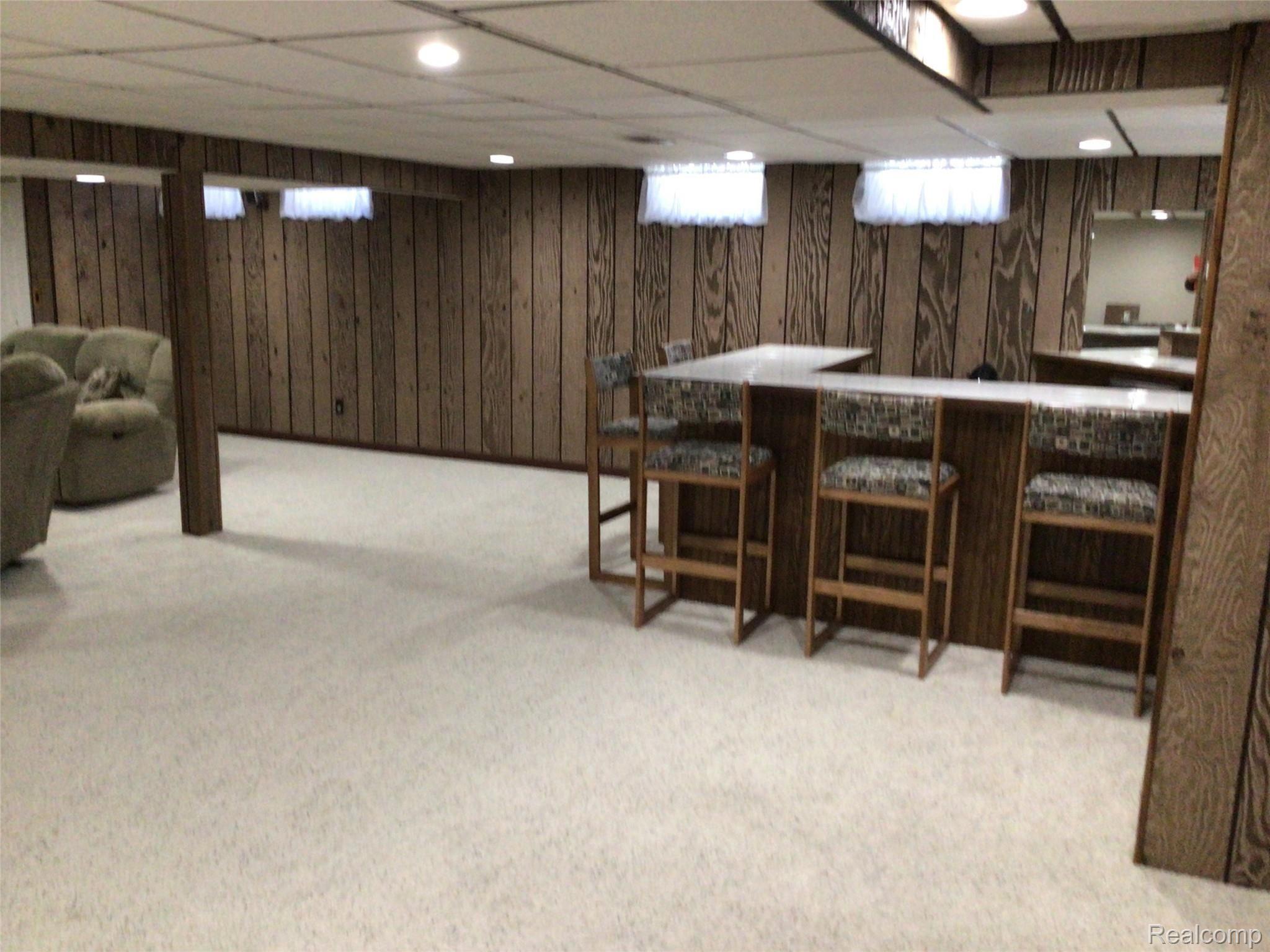 2181 Chalet Drive Rochester, MI 48309 - Photo 23 of 26 23.jpg