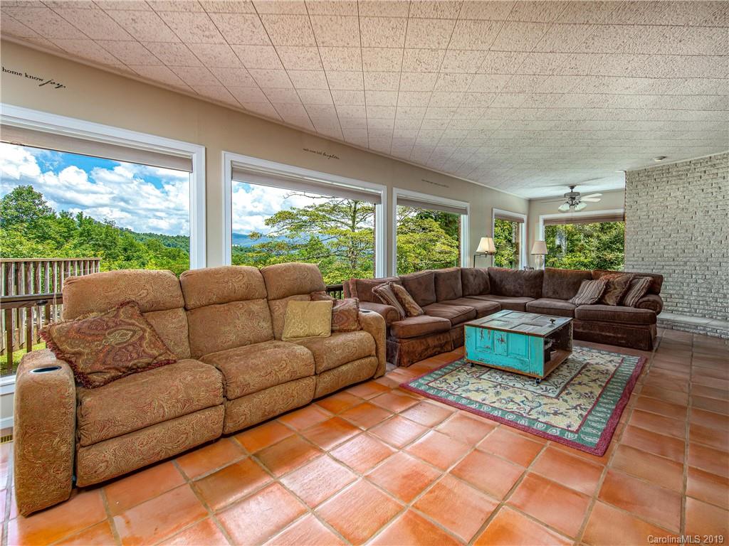 261 Ridgeview Road Spruce Pine, NC 28777 - Photo 3 of 30 Gallery Image 3