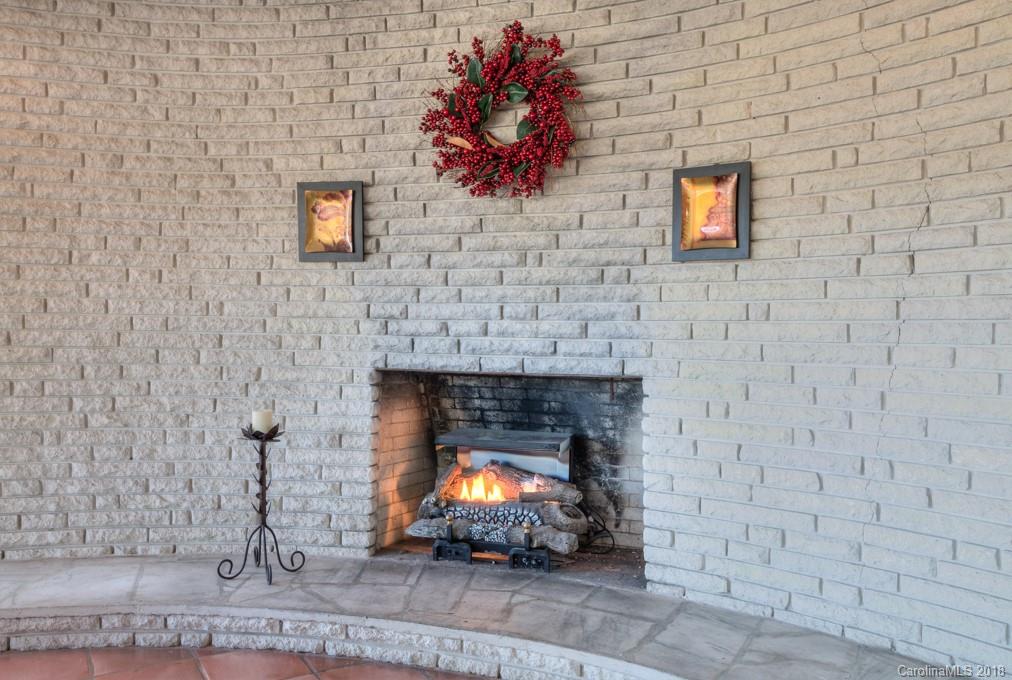 261 Ridgeview Road Spruce Pine, NC 28777 - Photo 6 of 30 Gallery Image 6