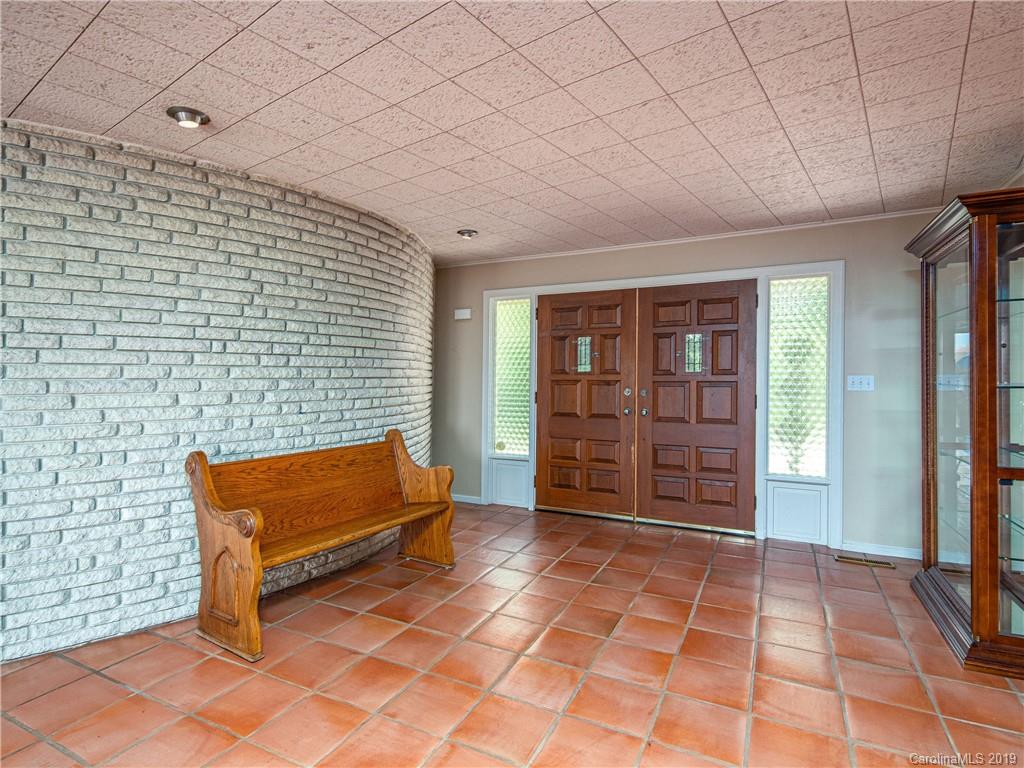 261 Ridgeview Road Spruce Pine, NC 28777 - Photo 7 of 30 Gallery Image 7